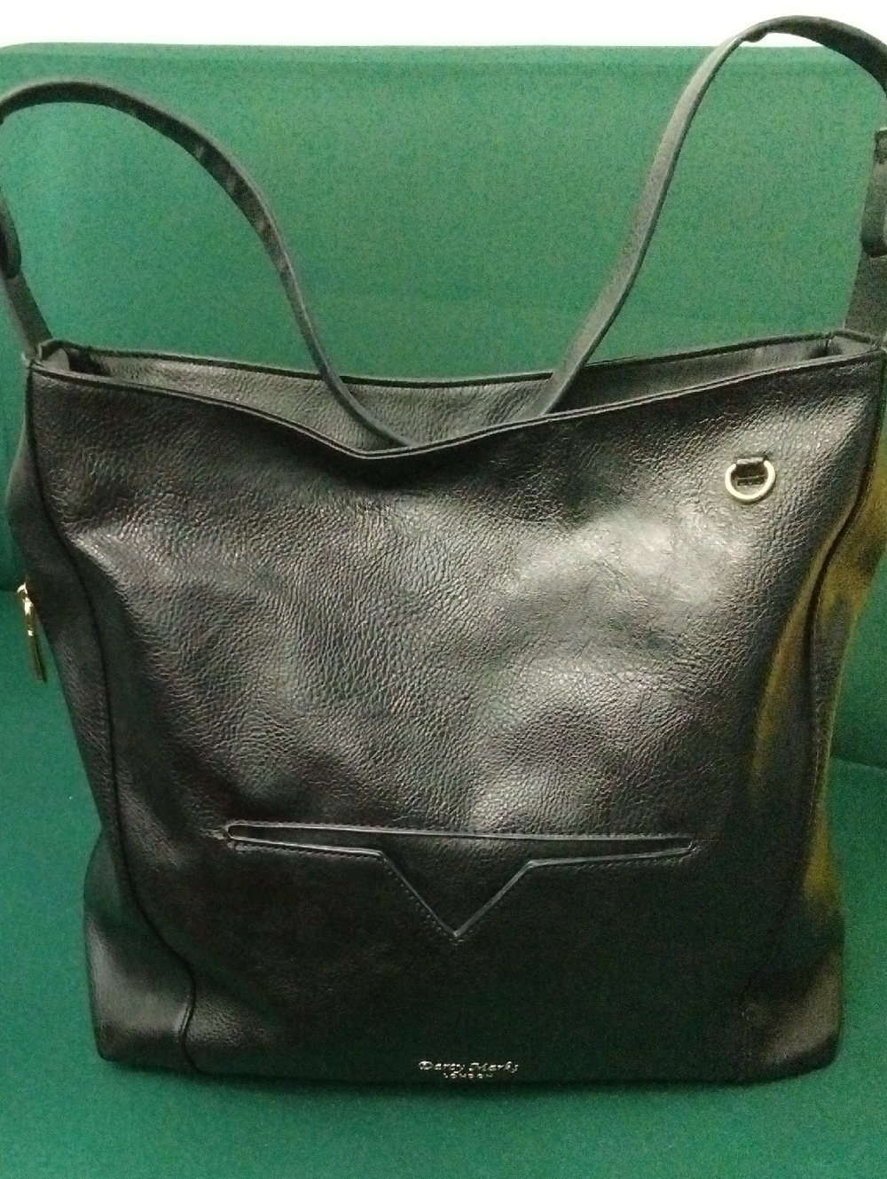 Sleek Black Leather Shoulder Tote